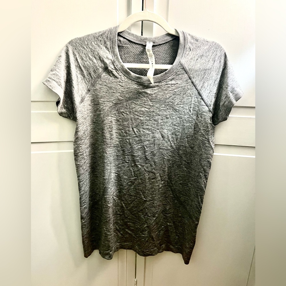 Lululemon swiftly shirt
